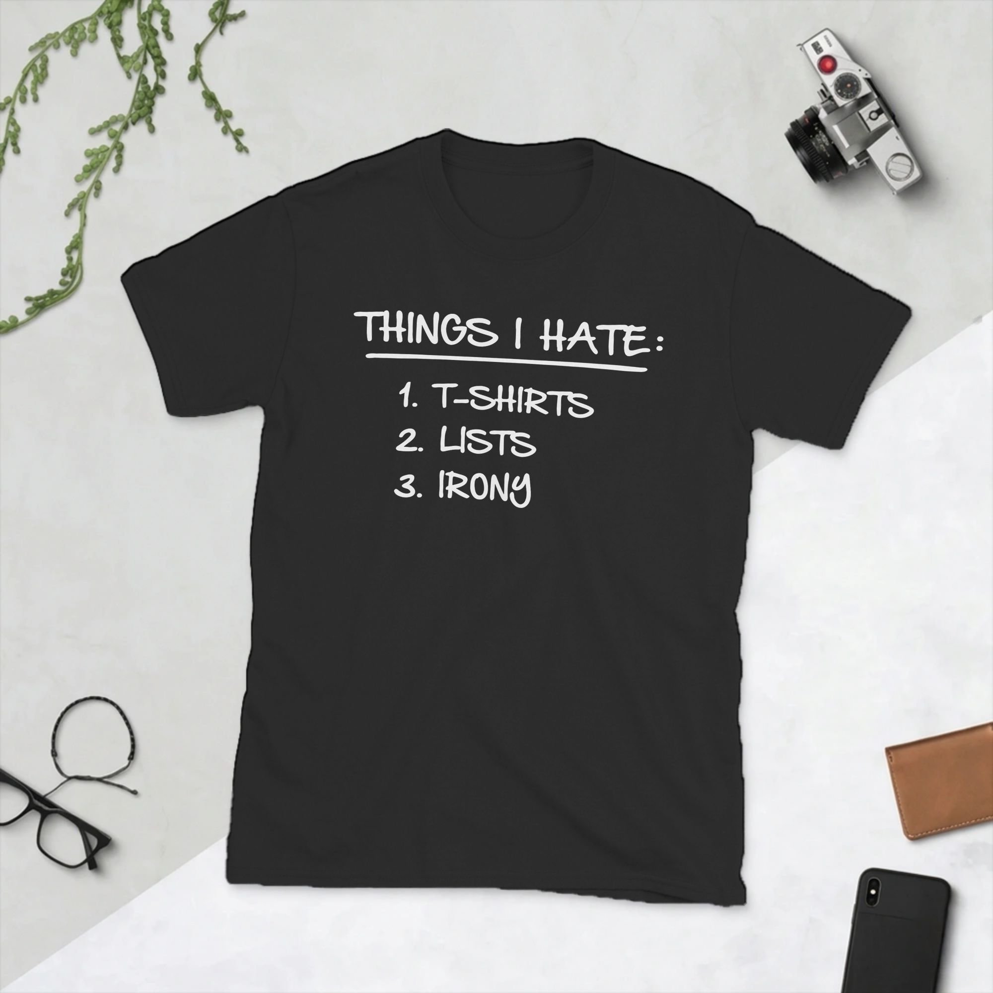 Summer Clothing List - T-shirt « Liste des choses ironiques